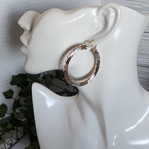 Gold Filled Swirl Hoop Earrings - Picture 7 of 8